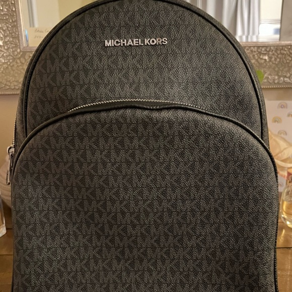 MICHAEL KORS
Cooper Logo Backpack Black & Grey - Picture 2 of 6